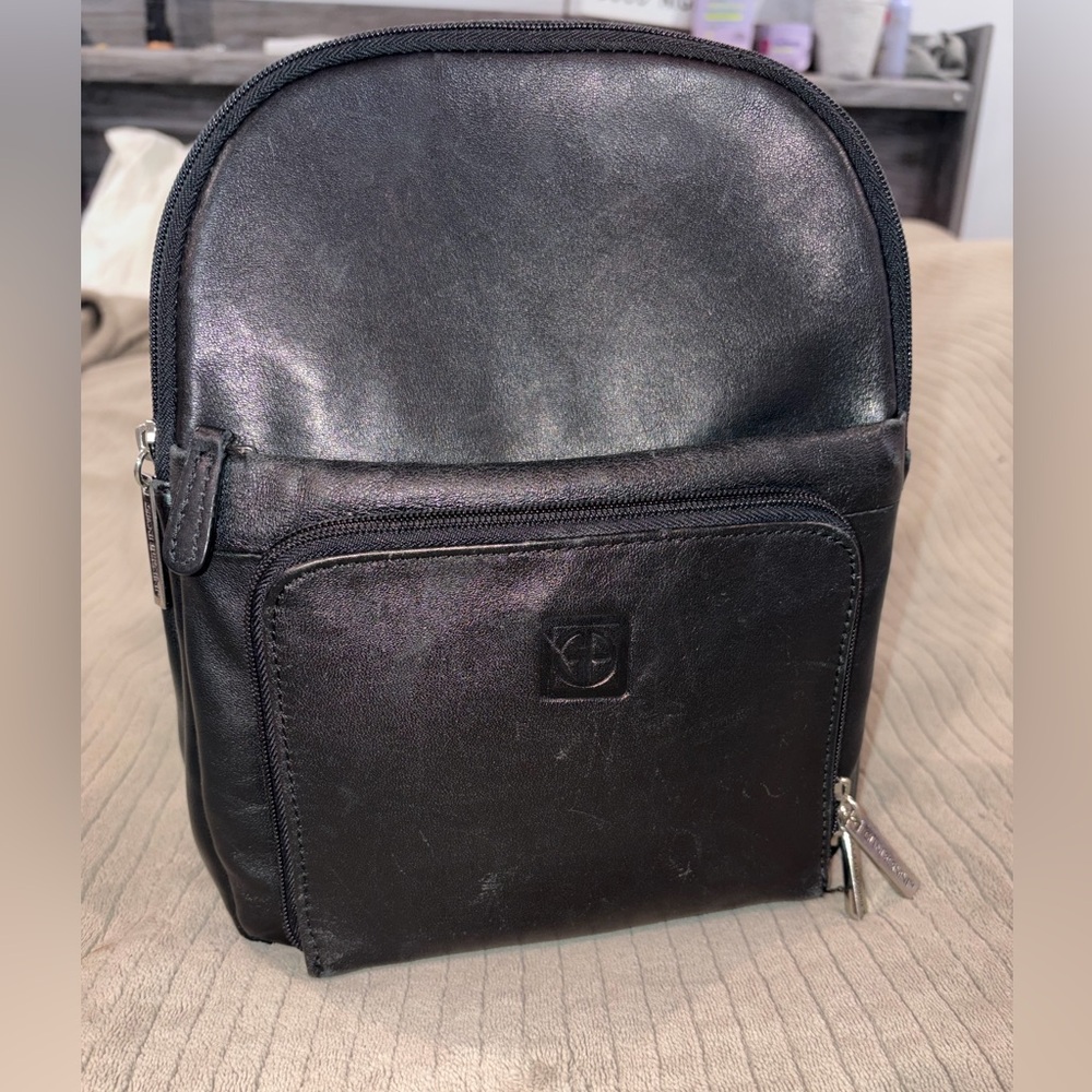 Giani Bernini Black Leather Backpack/Crossbody